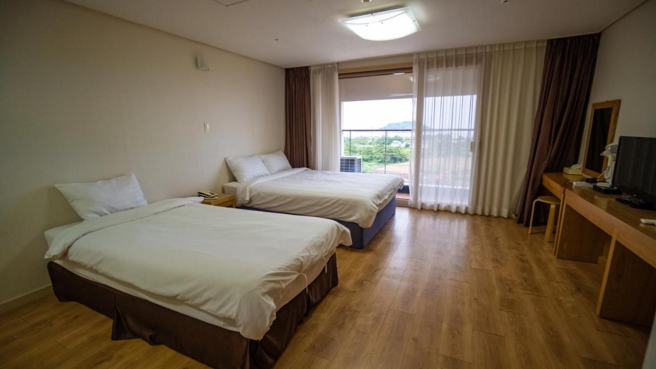 Hi Jeju Hotel מראה חיצוני תמונה